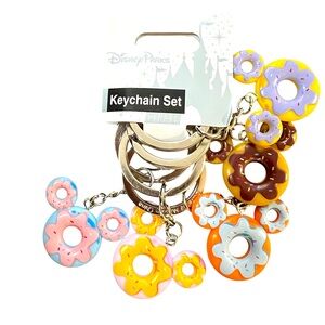 NWT Disney Donuts Keychain Set